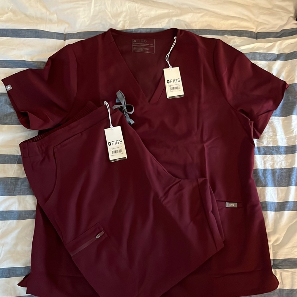 Figs XXL scrub set, new with tags.